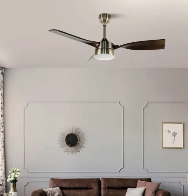 Ventilador de techo Abrila Estio cuero madera luz LED 132 cm