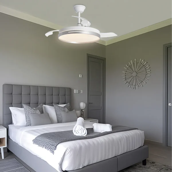 Ventilador retráctil Alemar Togo Mini blanco plata luz LED 40-91 cm