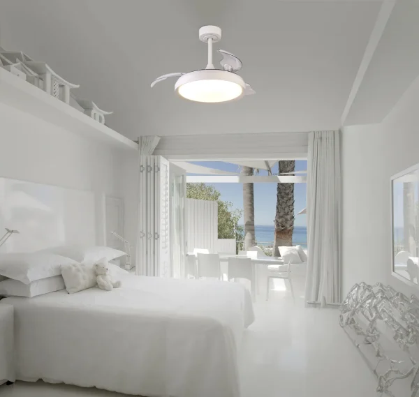 Ventilador retráctil Mantra Mistral MINI Blanco Luz LED 45-91 cm